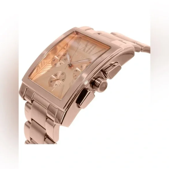 GUESS ROSE GOLD TONE,SS, ROMAN #'S DIAL,CHRONOGRAPH CLASSIC WATCH